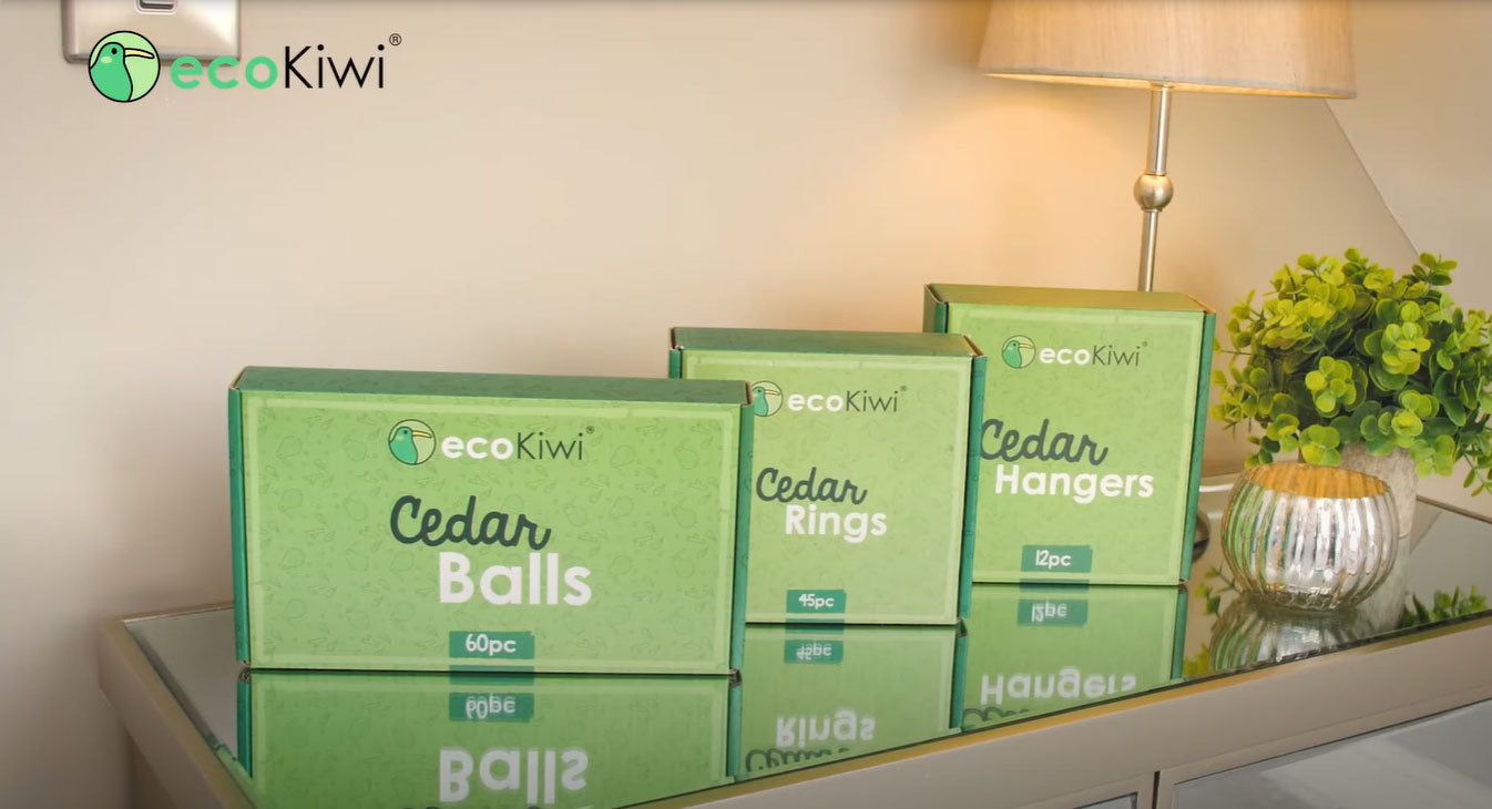 Load video: ecoKiwi® Cedarwood Moth Repellents - Say goodbye to Moths!!